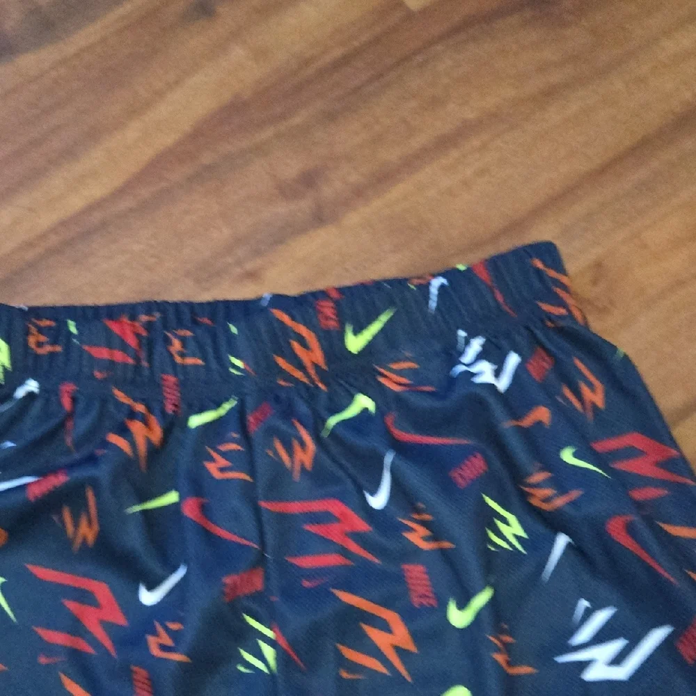 BUNDLE LOTS Variety Nike UNDER AMOUR  Athletic Shorts BOYS LARGE NEW - Picture 10 of 17